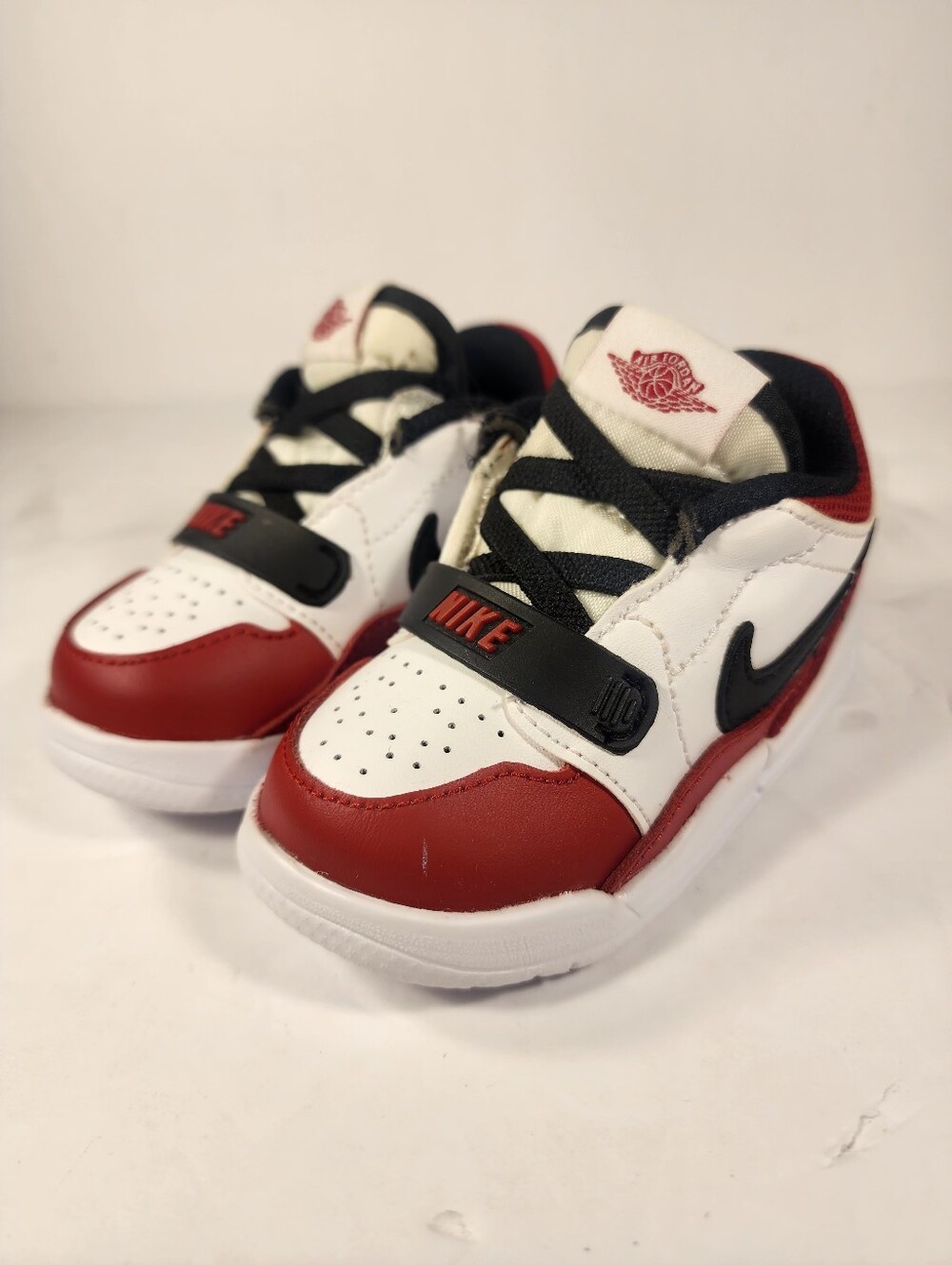 Nike Air Jordan Legacy 312 Low Toddler Size 5C  White Black Gym Red Sneaker